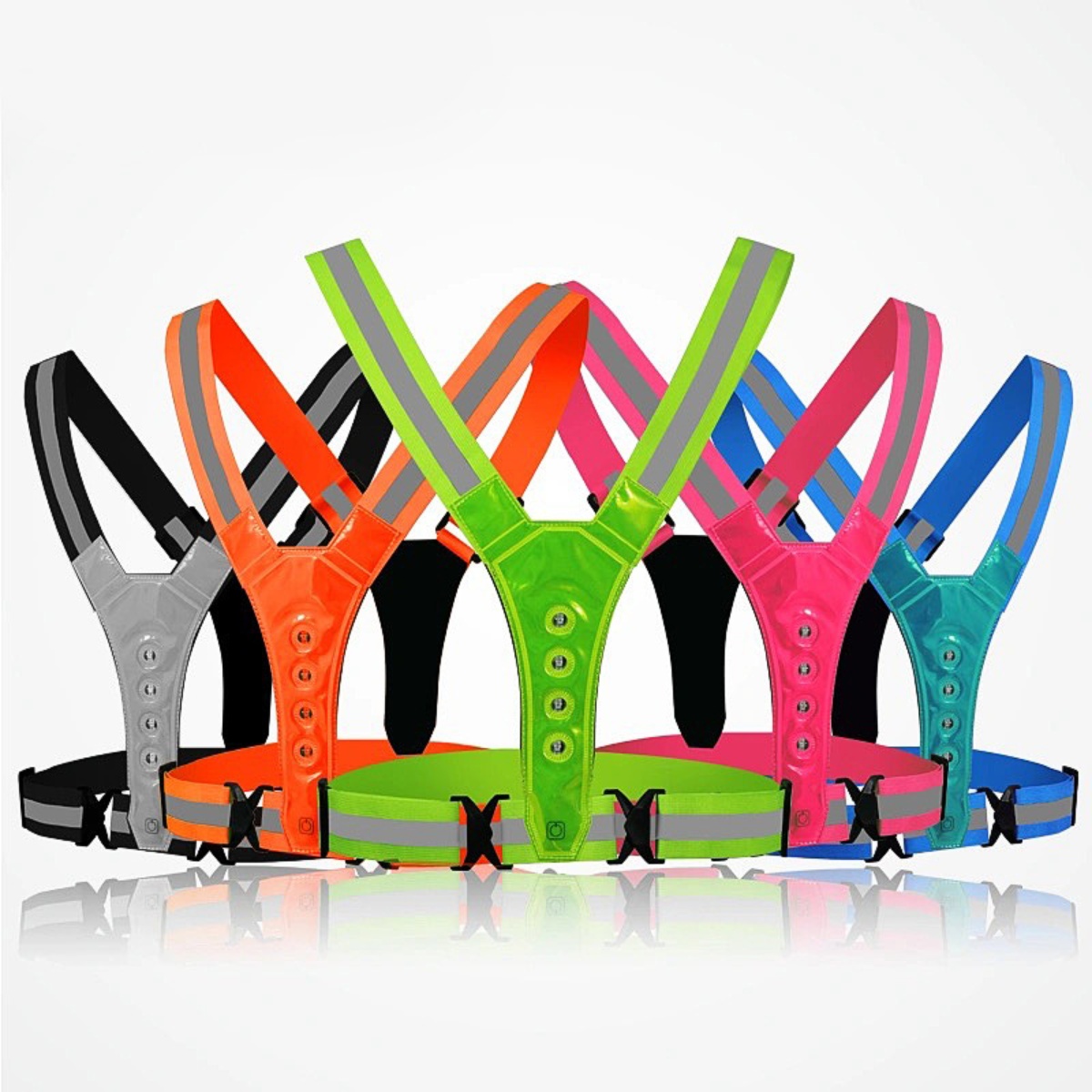 Cycling Gear In Winter - سترة أمان للجري وركوب الدراجات LED