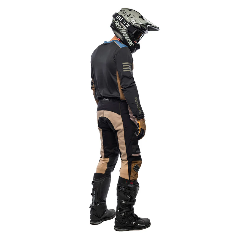 2026 التحول MX على الطرق الوعر - مراجعة Cycling Gear Kit وسعره